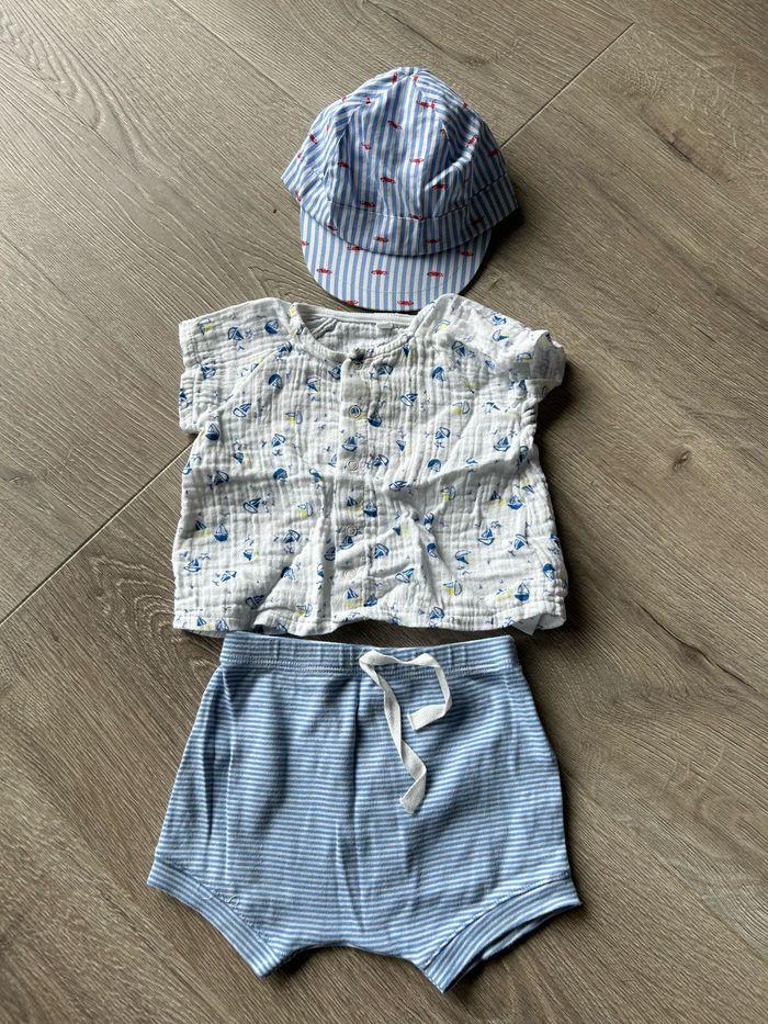 Ensemble été petit bateau 6 mois - photo numéro 1