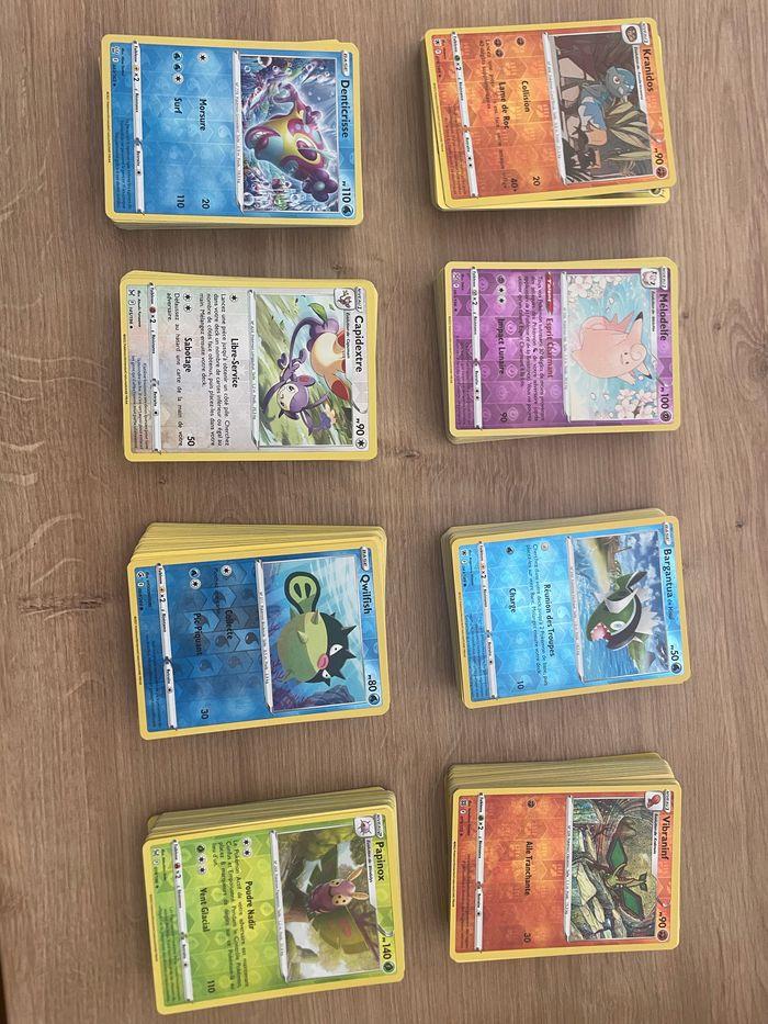 Cartes Pokémon avec boite métallique offerte !