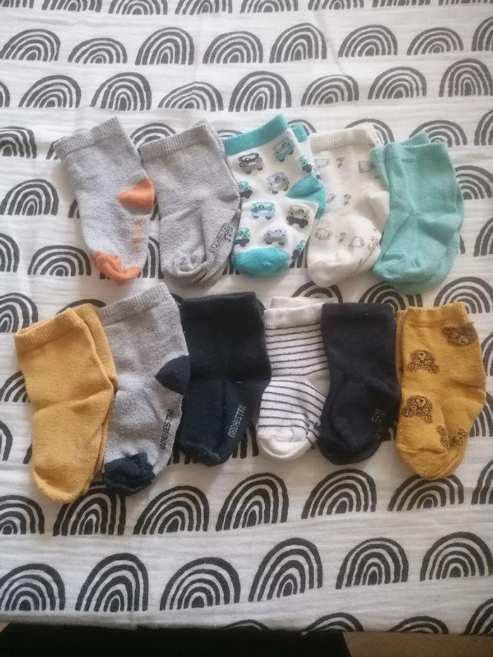 Lot de 11 paires de chaussettes taille 15-18 - photo numéro 2