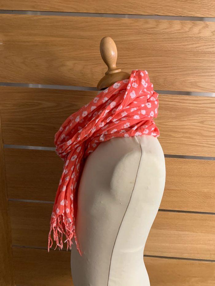 Joli Foulard Cheich Corail/blanc - photo numéro 2