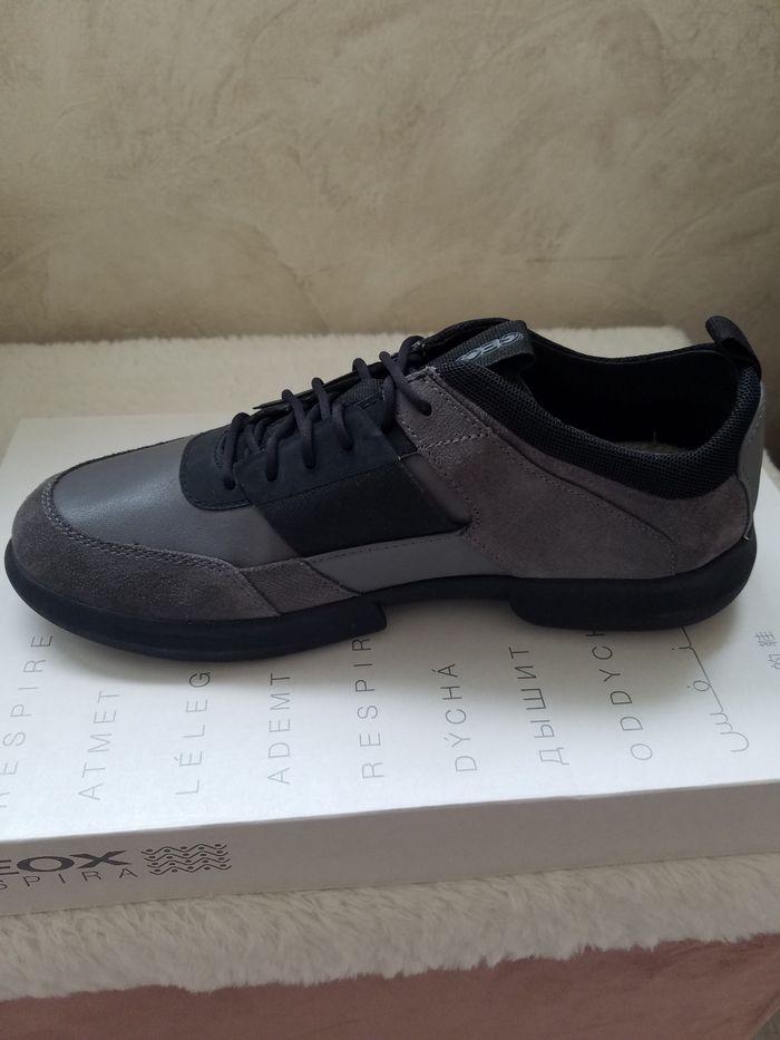 Baskets homme Geox t 39 en cuir nubuck Neuf - photo numéro 2