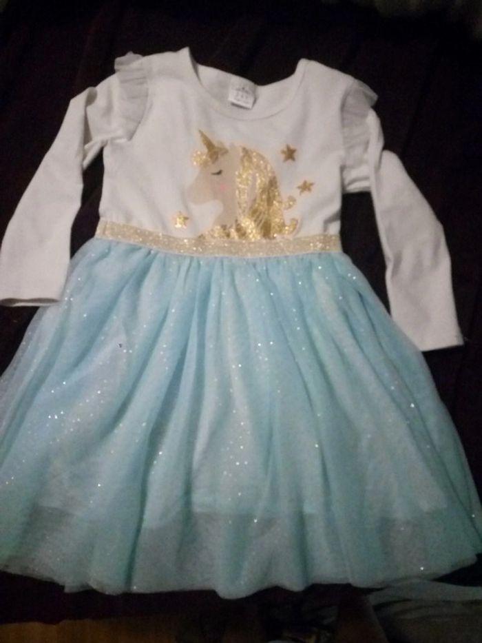 Robe licorne 3-4 ans - photo numéro 1