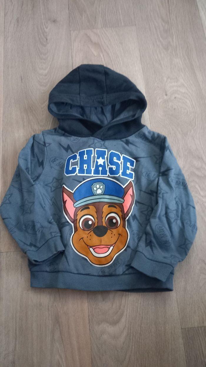 Pull paw patrol avec la tête de chase dessus - photo numéro 1