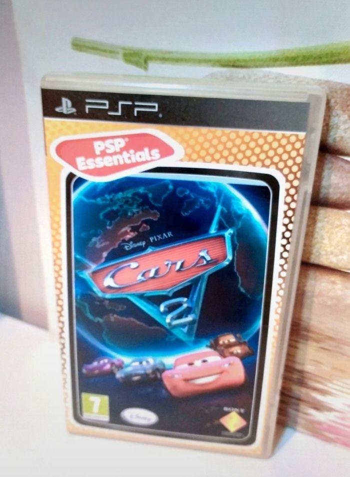 Jeu de PSP Disney Pixar Cars 2 Sony PSP - photo numéro 1