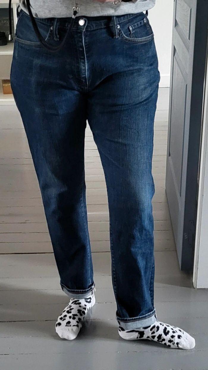 Jean droit bleu foncé Gap Taille 42 - photo numéro 17