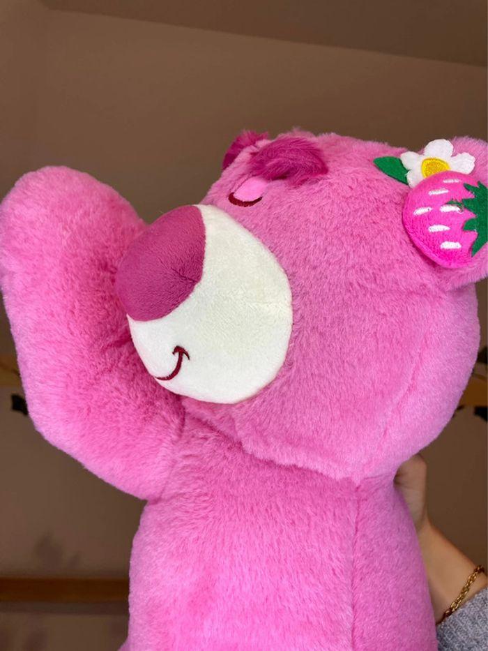 Peluche Lotso Toy Story grande taille - photo numéro 8