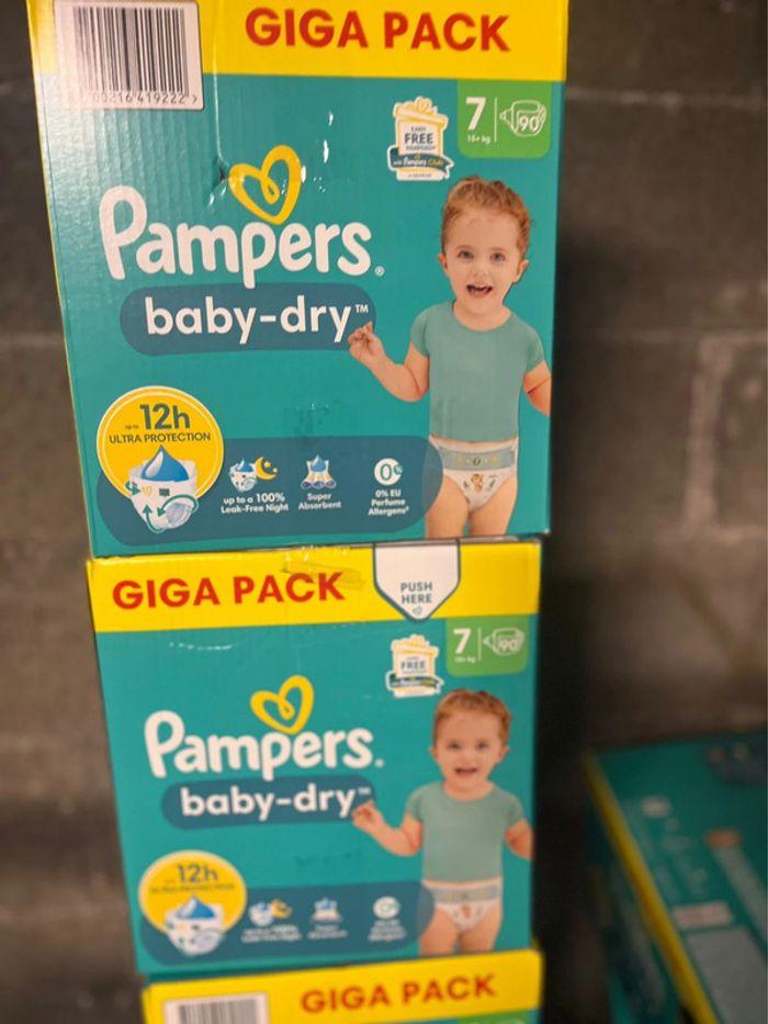 Lot  Pampers Baby dry taille sept - photo numéro 2