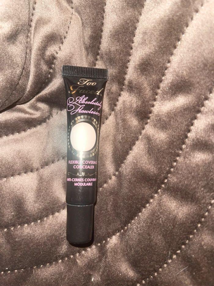 Anti cernes too faced