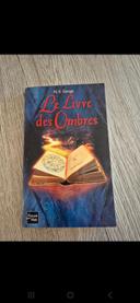 Livre le livre des ombres