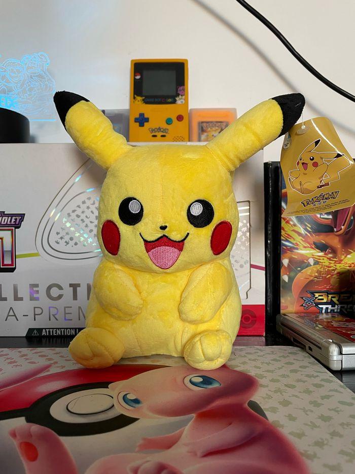 Peluche pikachu neuf (27cm) - photo numéro 1