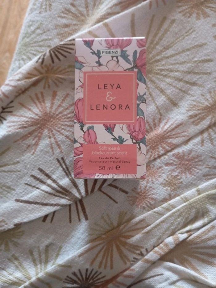 Parfums leya et lenora