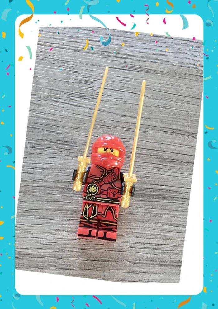 Minifigurine Ninjago rouge Kai(compatible Lego)