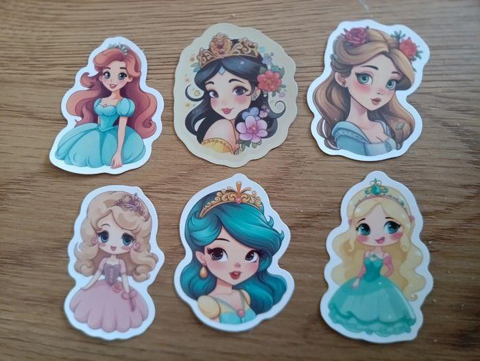 Lot de 6 stickers magnifiques