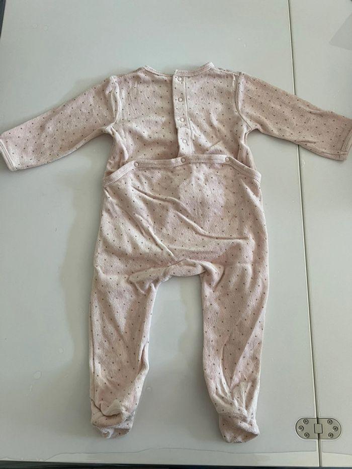 Lot de 4 pyjama kiabi ( 3 en 18 mois le gris en 12 mois) - photo numéro 14