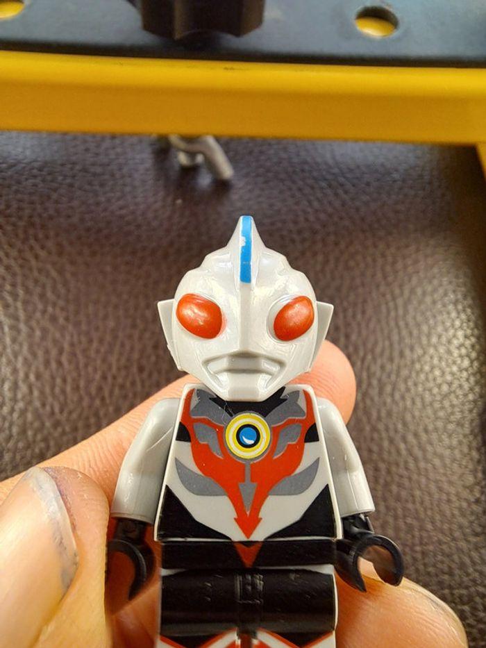 Figurine Lego compatible Ultraman - photo numéro 8