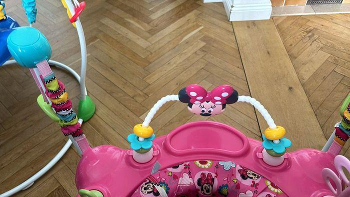 Bright Starts, Disney Baby, Minnie Mouse Forever Bestie, Sauteur et activités- avec lumières 6 mois - photo numéro 3