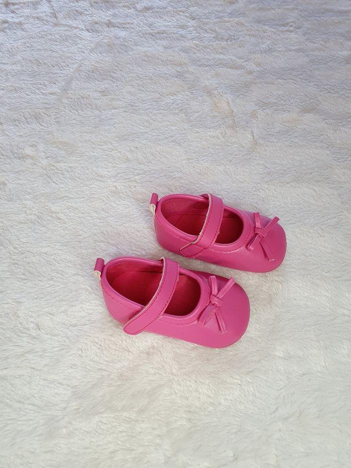 Chaussures bébé- Ballerines 
1-6 mois 
NEUVES SANS ÉTIQUETTE 🏷 - photo numéro 3