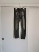 Jeans neuf T12ans