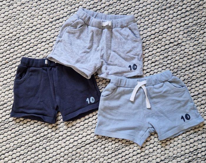 Lot de 3 shorts La Redoute t.18 mois - photo numéro 1