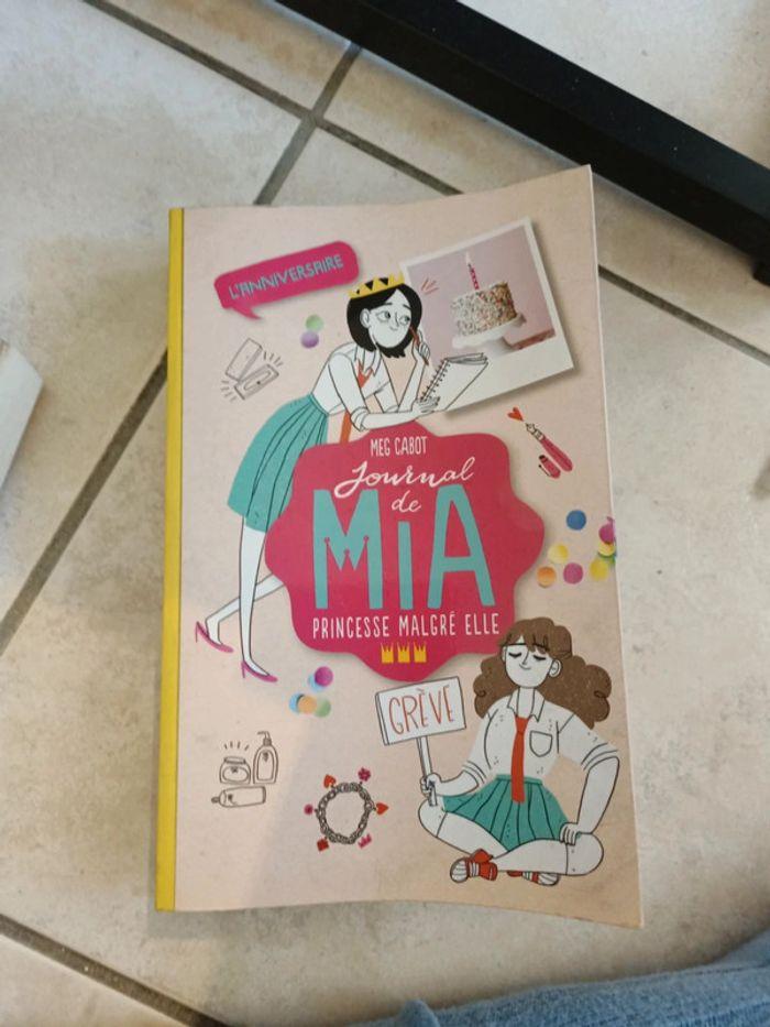 Journal de Mia princesse malgré elle Meg cabot - photo numéro 1