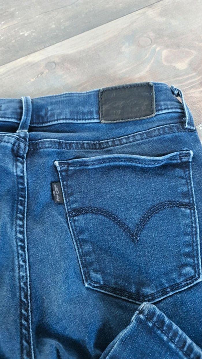 Jean levi's 710 super skinny w27 l32 taille 36 en très bon état - photo numéro 13