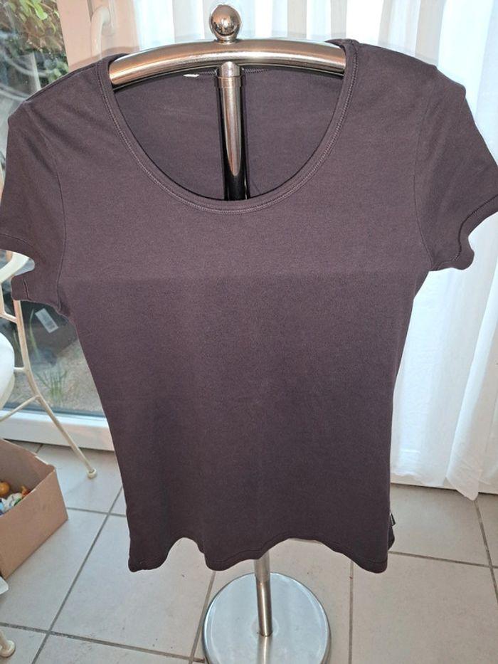 T shirt femme L - photo numéro 1