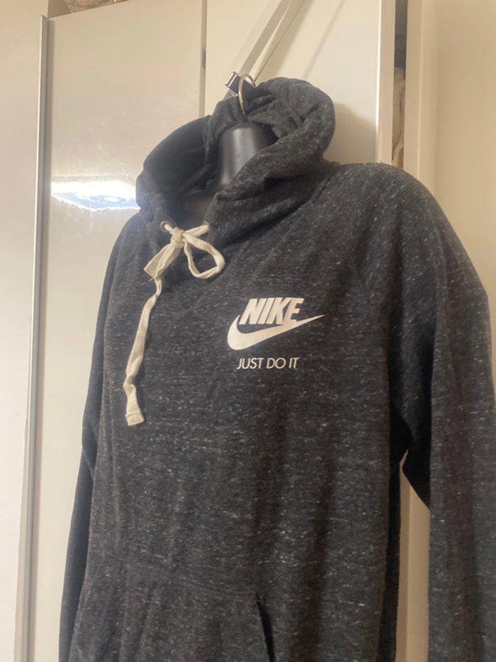 Pull d’hiver Nike / Sweat à capuche Nike. Taille L. - photo numéro 4