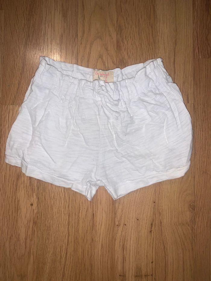 Short blanc zara 6-9 mois - photo numéro 1