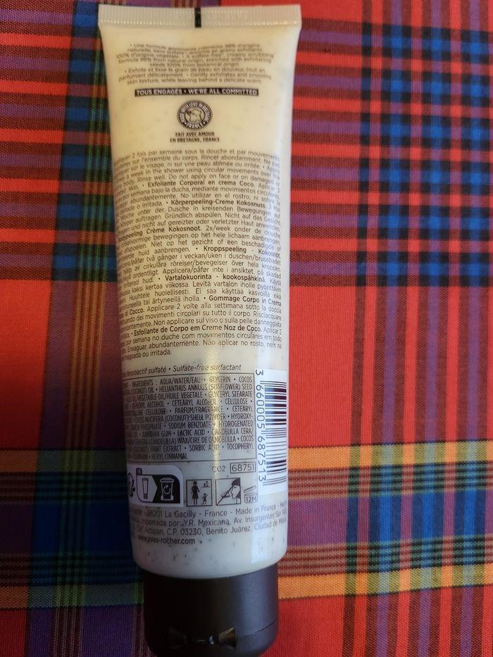 Gommage corps crème, noix de coco, 150 mL. - photo numéro 2