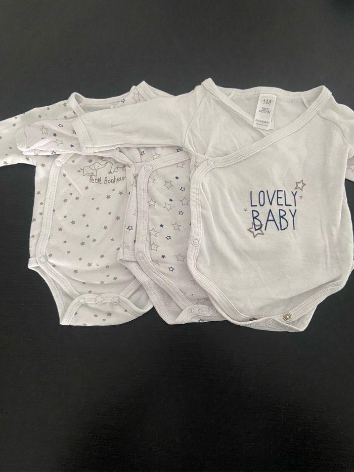 Lot vêtements bébé - photo numéro 1