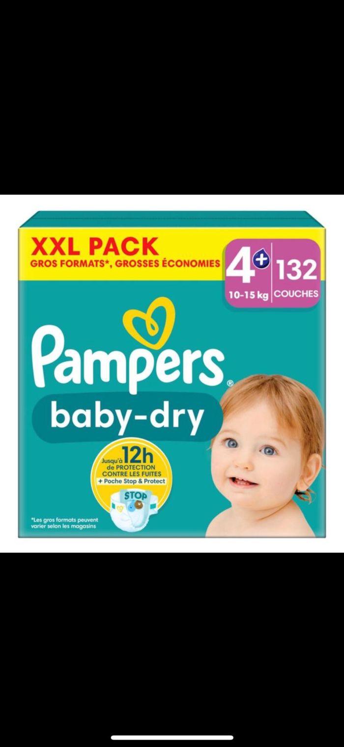 1 carton de couches Pampers taille 4+