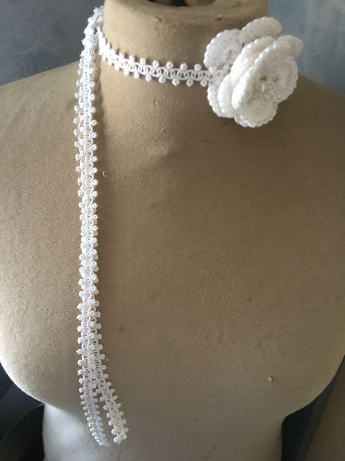 Collier mariage  dentelle la rose blanche - photo numéro 2