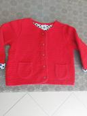 Veste molletonnée rouge bébé