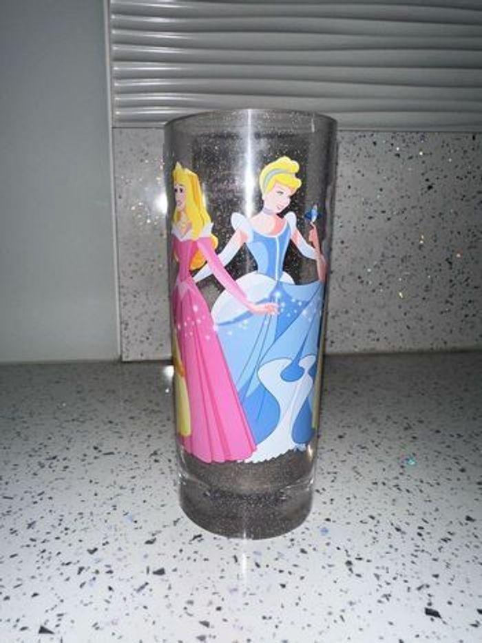 Verre Disneyland Les princesses - photo numéro 3