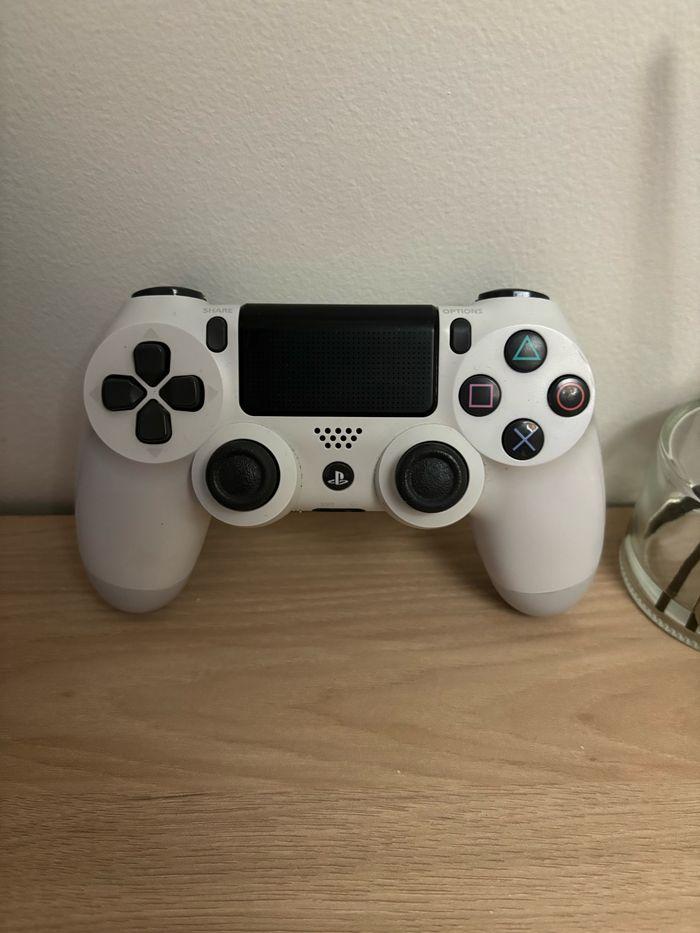 manette ps4 - photo numéro 1