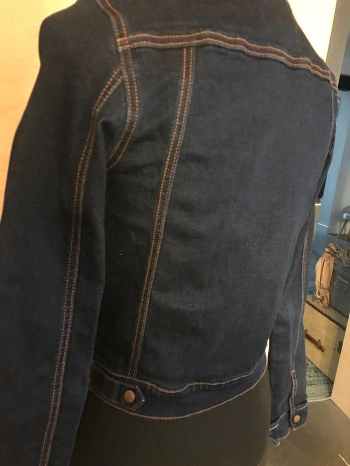 Veste en jean foncée - photo numéro 4