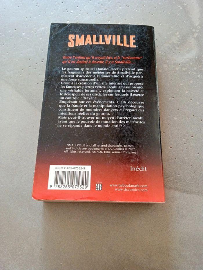 Livre " Smallville le gourou" - photo numéro 2