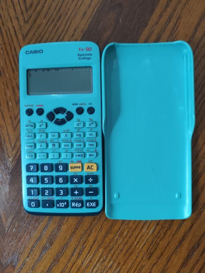 Calculatrice pour le collège - photo numéro 1