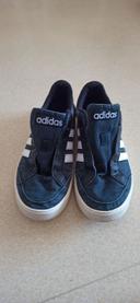 Vends baskets adidas TBE