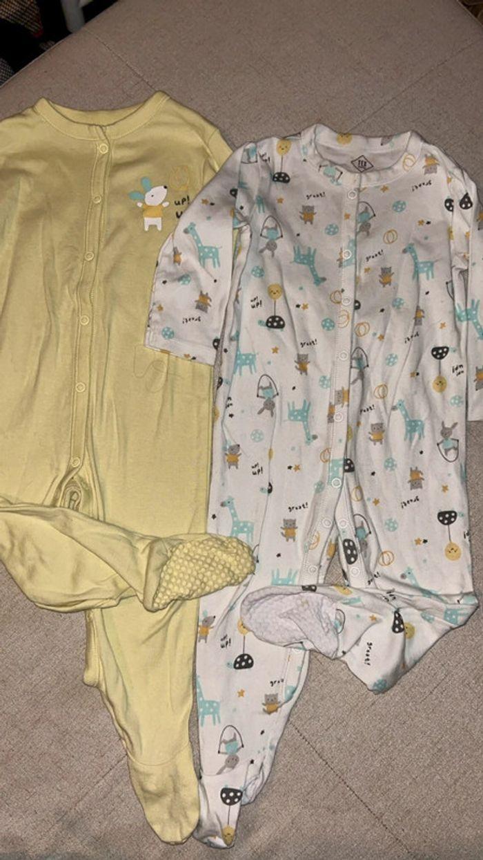 Lot 2 pyjamas - photo numéro 1