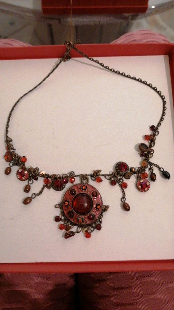 Collier fantaisie - photo numéro 1