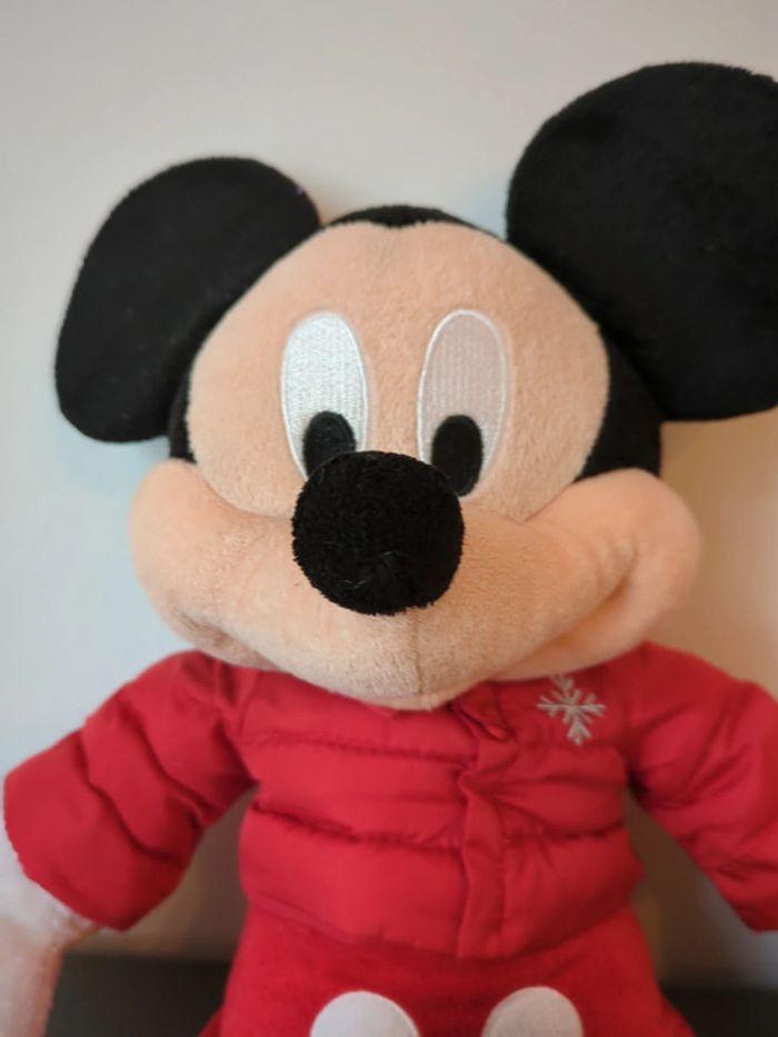 peluche Mickey Disney store 2010 - photo numéro 3