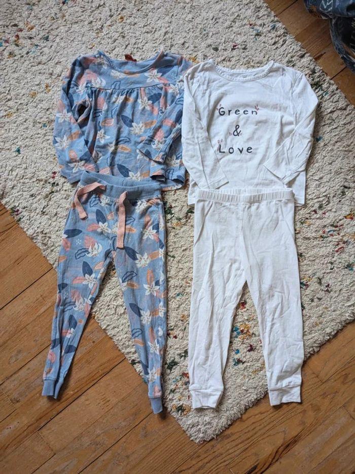 lot pyjama 4A - photo numéro 1