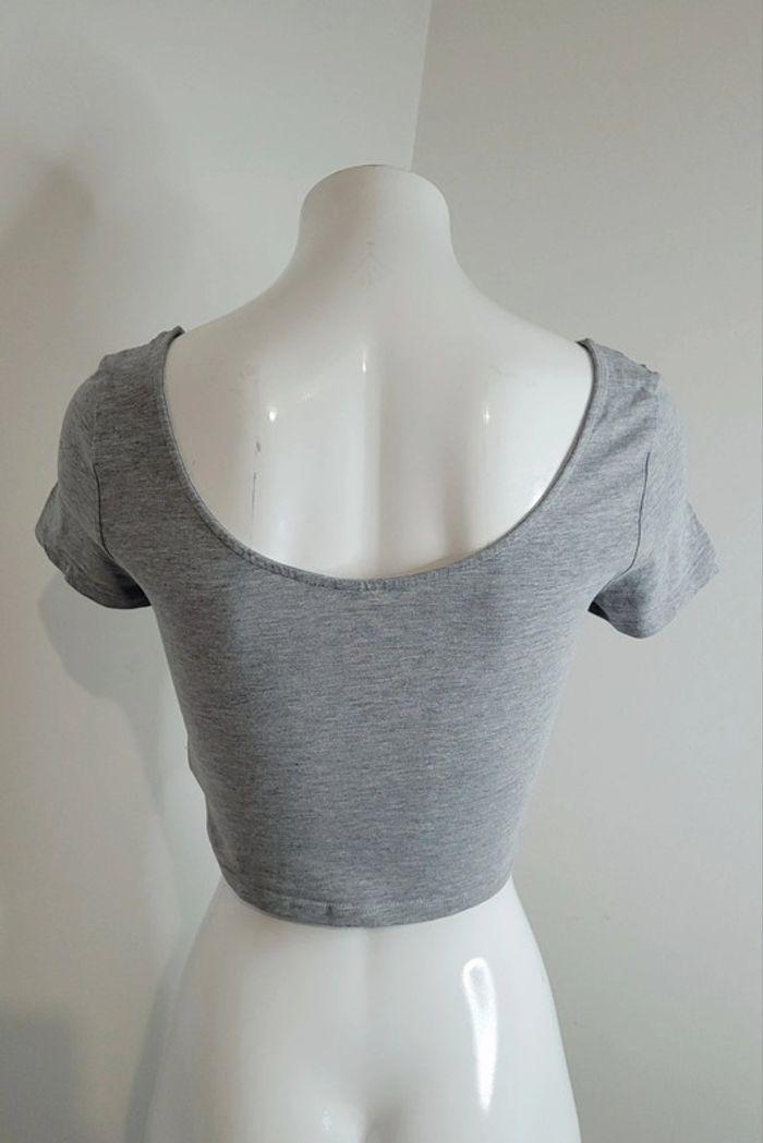 Joli crop-top H&M taille 36 - photo numéro 6