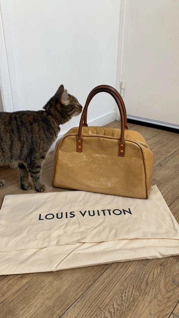 Sac Louis Vuitton Tompkins square cuir vernis - photo numéro 3