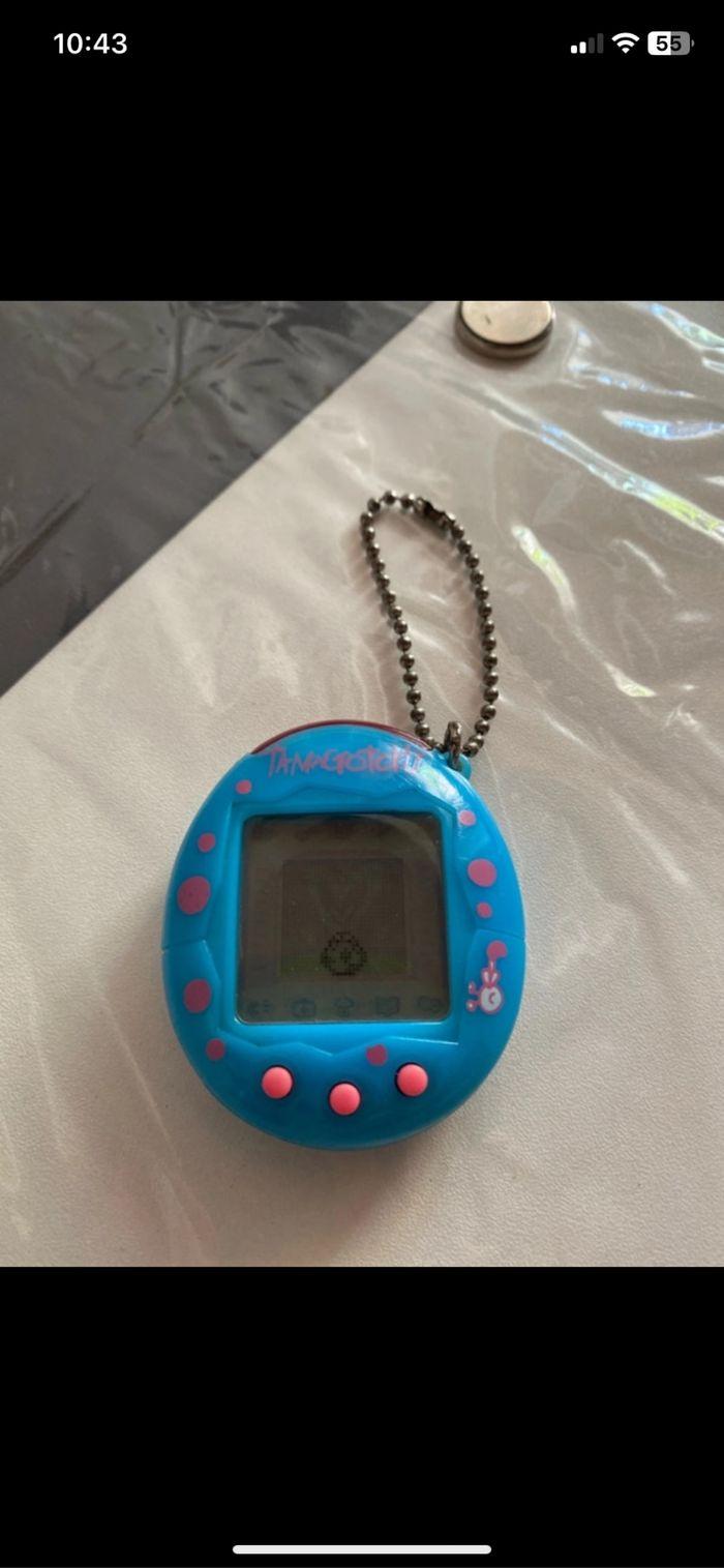 Tamagotchi connection V1 Bandai 2004 - photo numéro 3