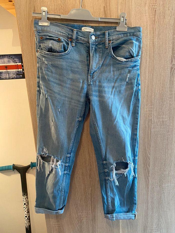 Jean troué bleu Zara taille 40 L - photo numéro 1