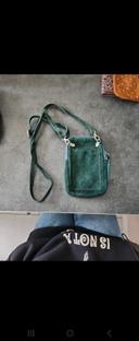 Petit sac en daim vert