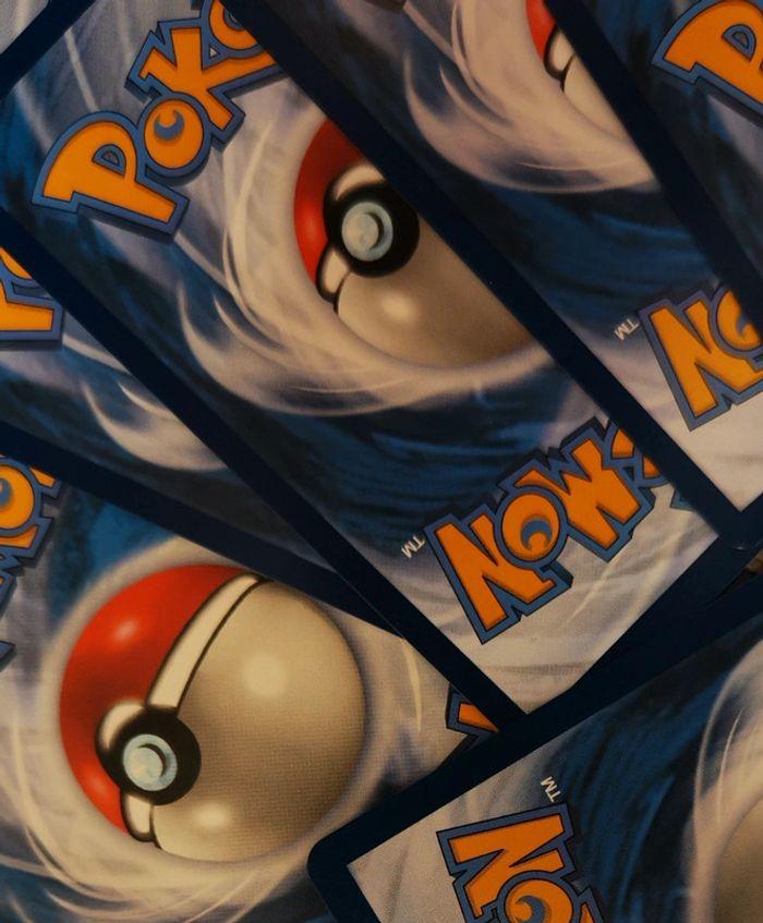 Lot de 15 cartes  pokémon reverses sans doubles
Neuves