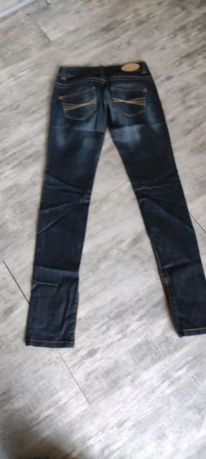 Jeans femme Bershka taille 36 - photo numéro 2